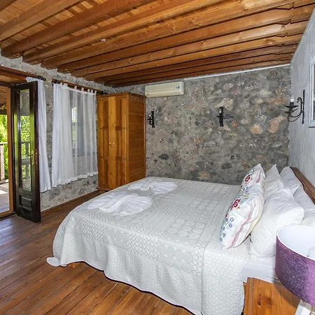 Peaceful With Private Pool And Garden In Fethiye Kayakoy