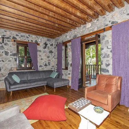 Peaceful With Private Pool And Garden In Fethiye Kayakoy