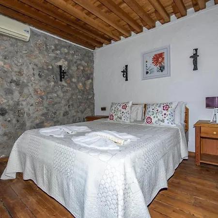 Peaceful With Private Pool And Garden In Fethiye Apartament *